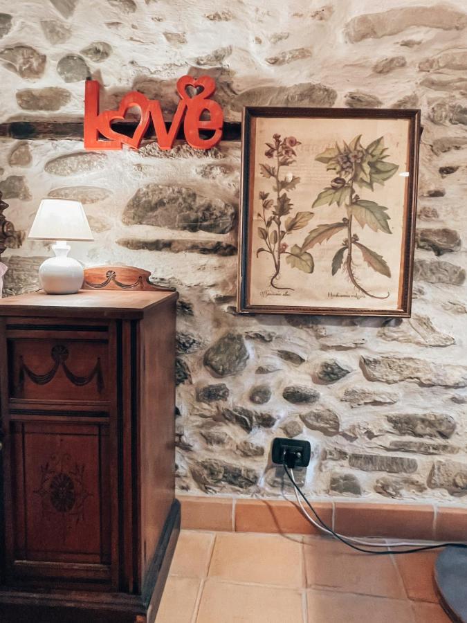Talking Stones Bed & Breakfast Dolceacqua Ngoại thất bức ảnh