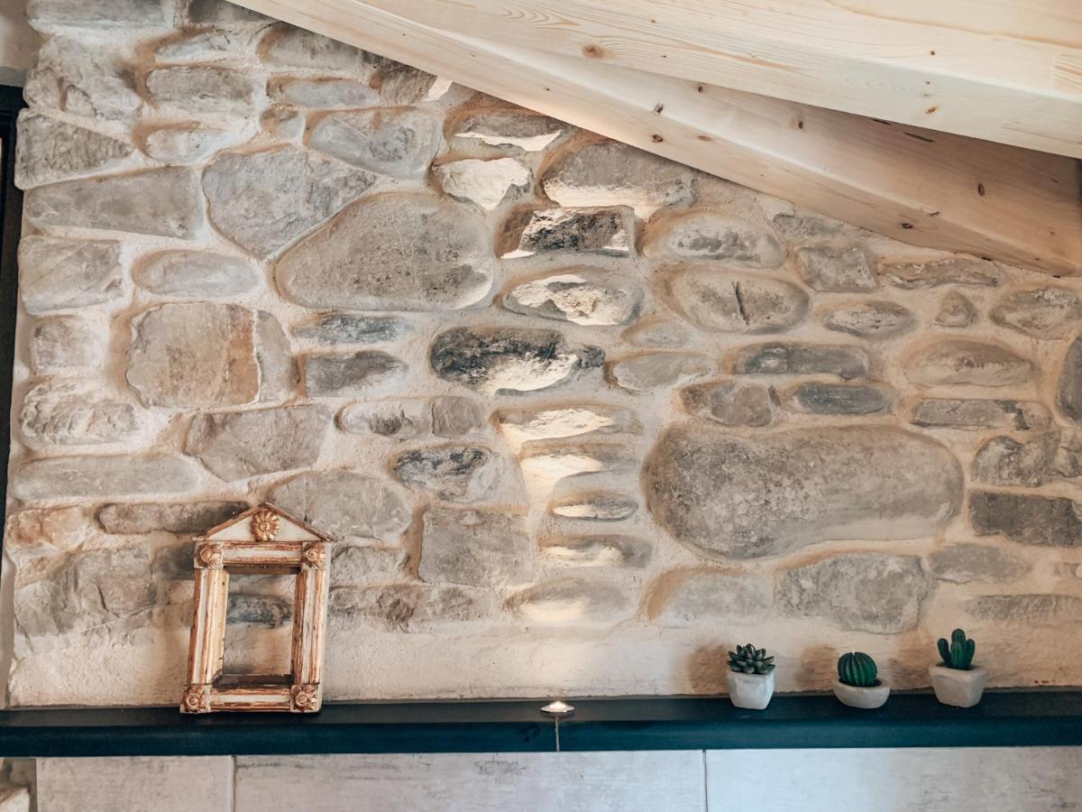 Talking Stones Bed & Breakfast Dolceacqua Ngoại thất bức ảnh