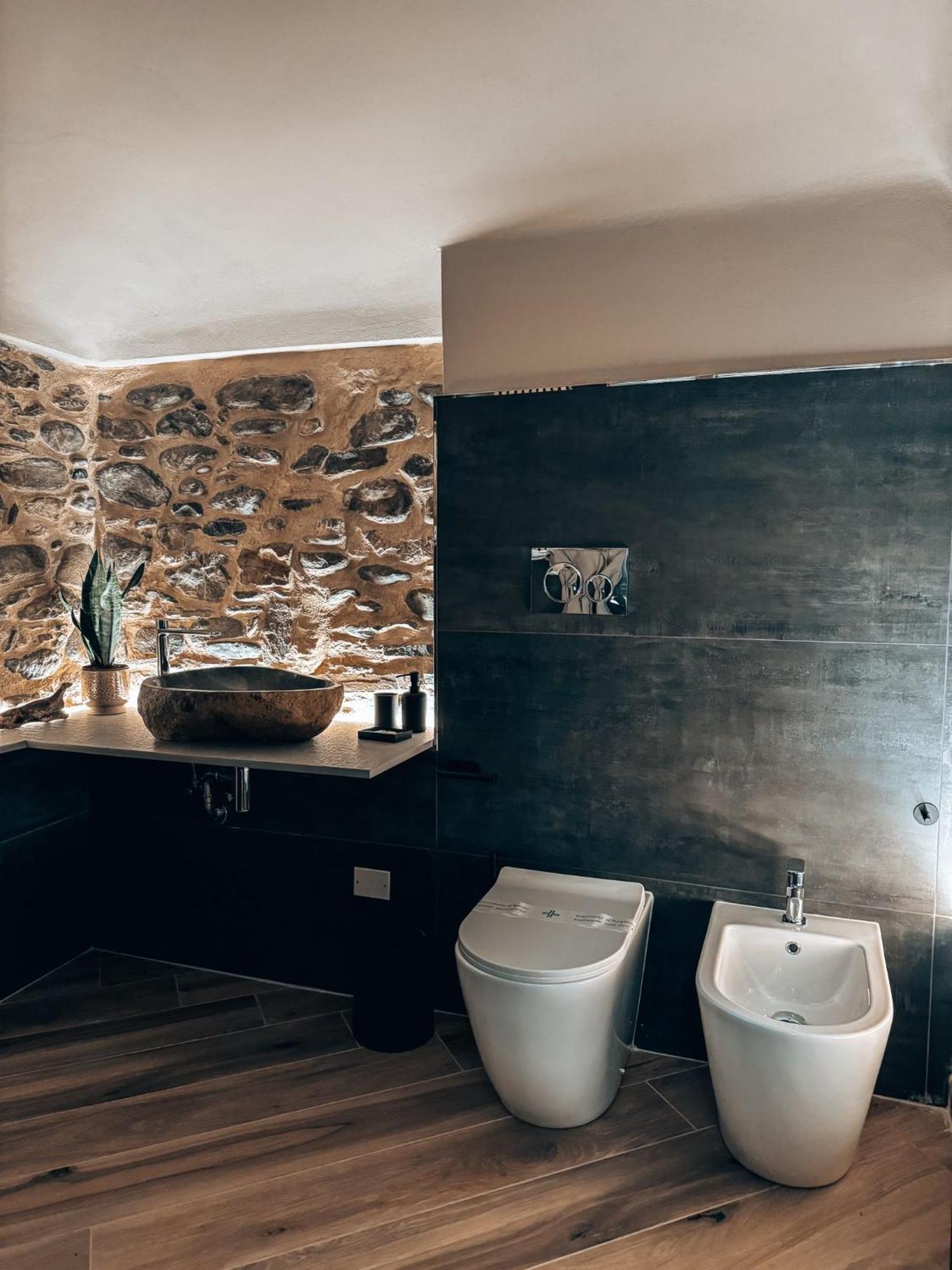 Talking Stones Bed & Breakfast Dolceacqua Ngoại thất bức ảnh