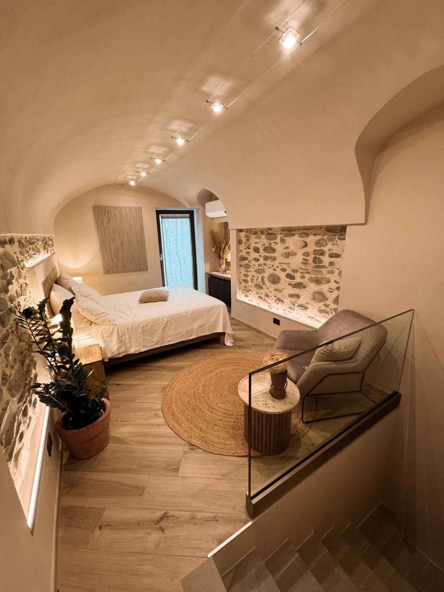 Talking Stones Bed & Breakfast Dolceacqua Ngoại thất bức ảnh